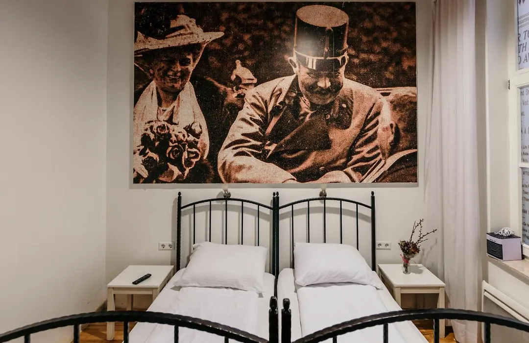 Hostel Franz Ferdinand-1