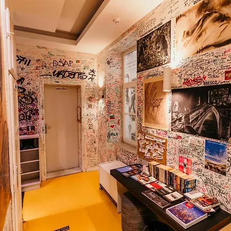 Hostel Franz Ferdinand-3